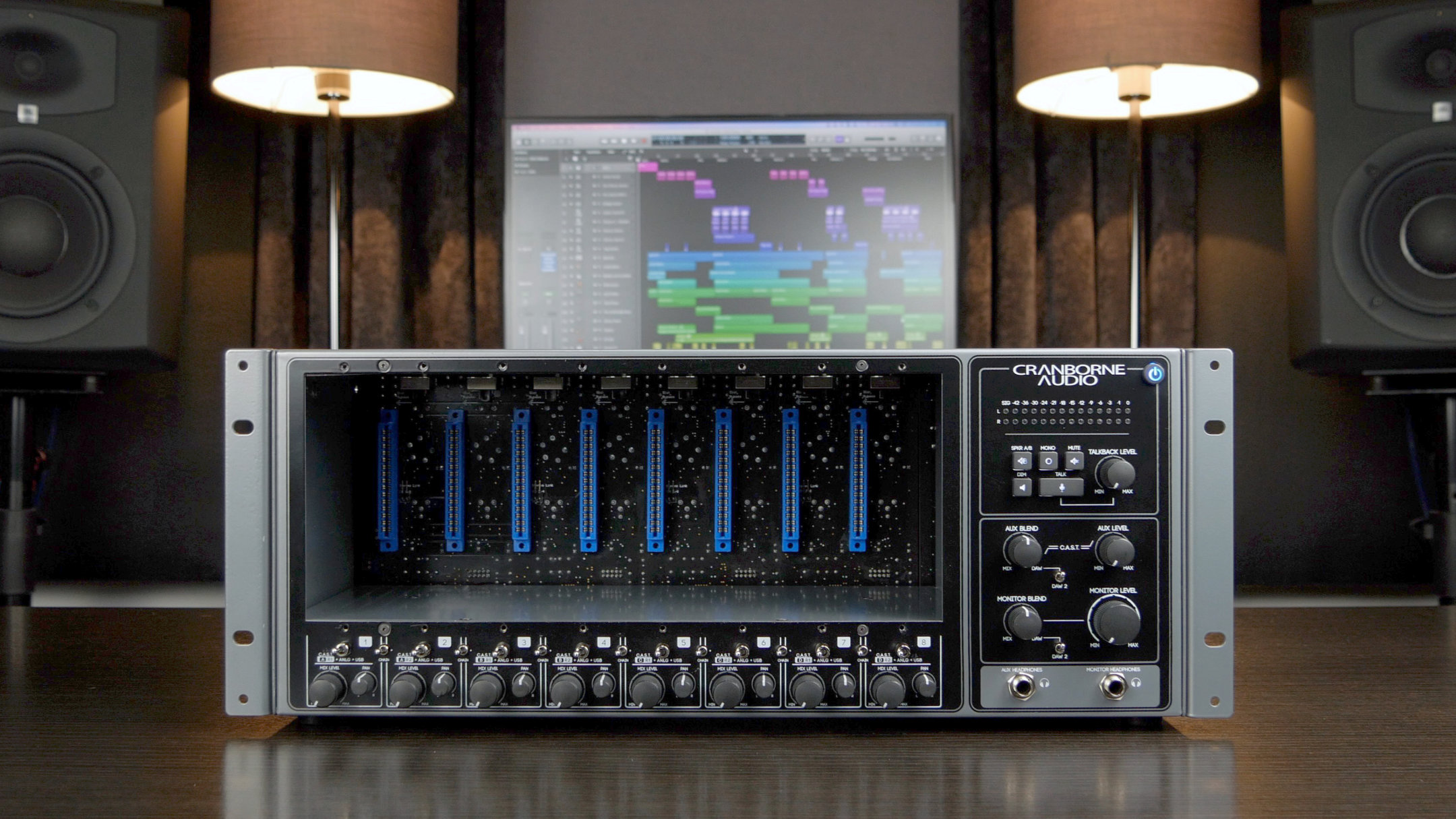 Cranborne Audio 500R8 vuoto