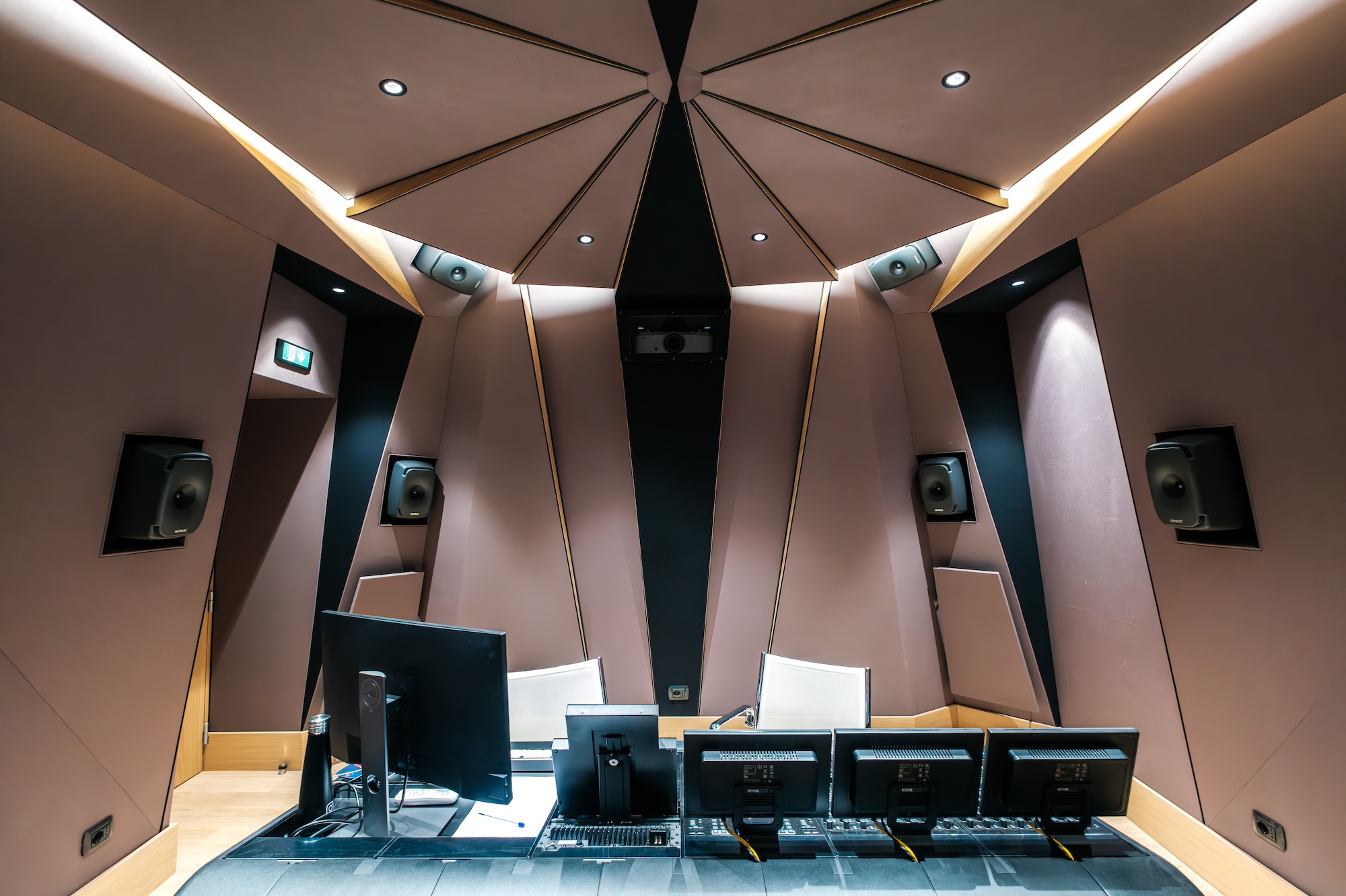 Studio Sound Service Millenium Falcon